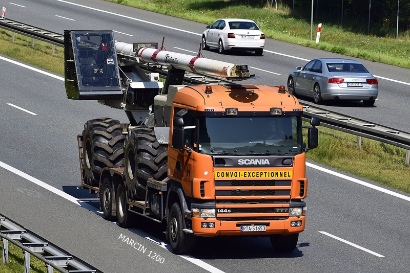_DSC00011 (1363) SCANIA 4-crop-144G.JPG