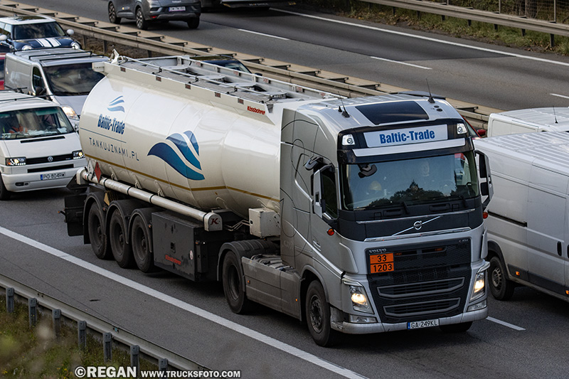 Volvo FH4 - Baltic-Trade.jpg