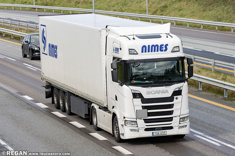 Scania S450 - Nimes.jpg