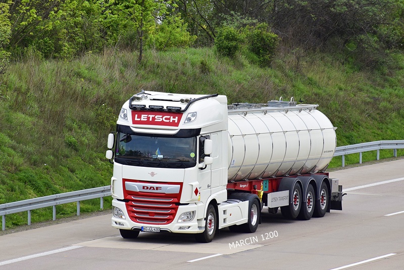 _DSC1886 LETSCH-crop-DAF XF 106 II.JPG