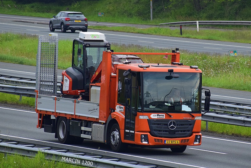 _DSC3751 VAN RENS ECONIC-crop----.JPG