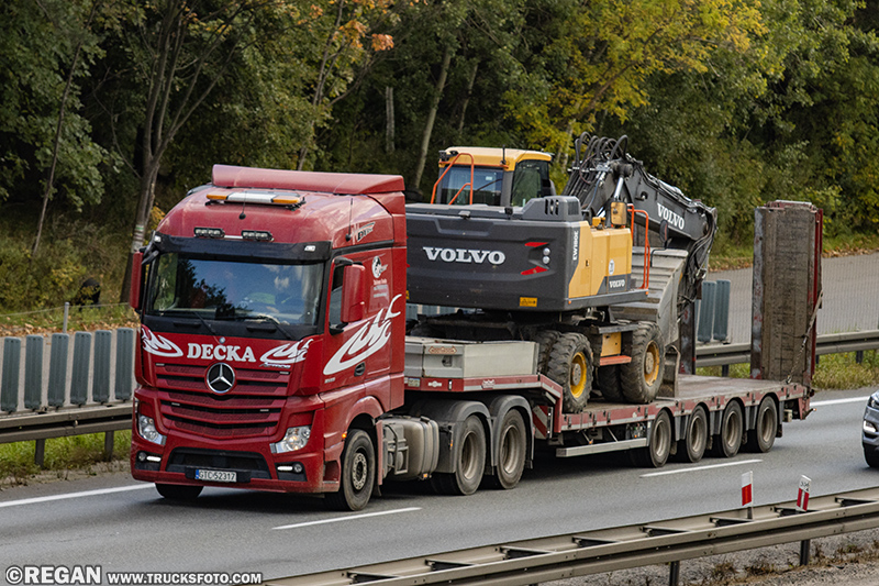 Mercedes-Benz Actros Mp4 - Decka.jpg