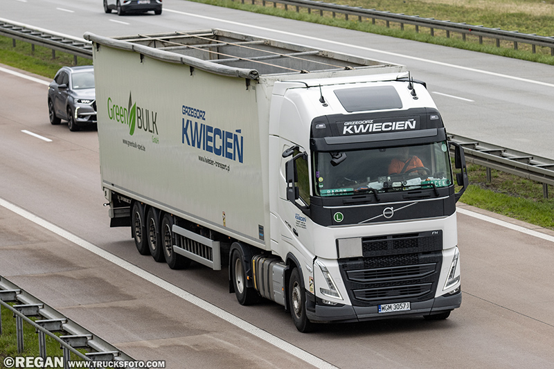 Volvo FH5 - Grzegorz Kwiecień.jpg