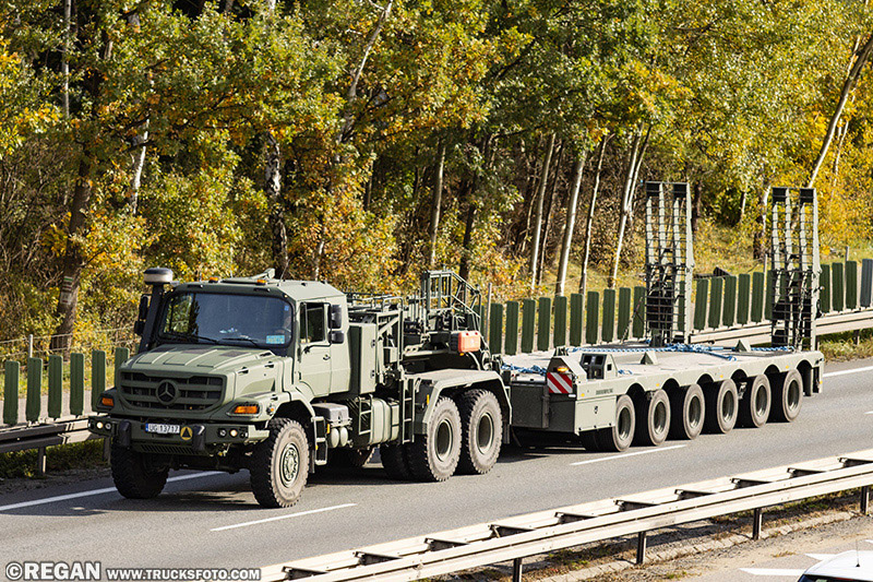 Mercedes-Benz Zetros 3348 AS 6x6.jpg