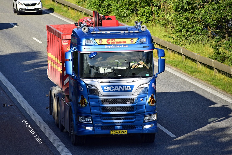 _DSC4999 CITY CONTAINER-crop-SCANIA R500 NG.JPG
