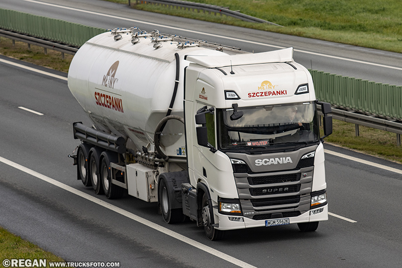 Scania 460R Super - Młyny Szczepanki.jpg