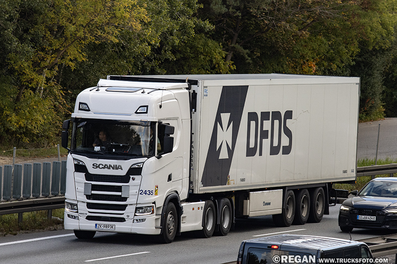 Scania 660S V8 - DFDS.jpg