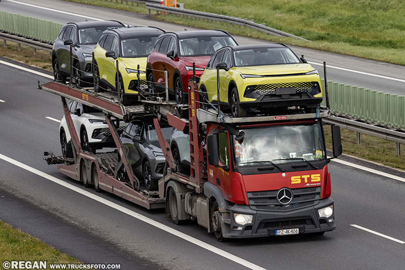 Mercedes-Benz Actros - STS 444.jpg