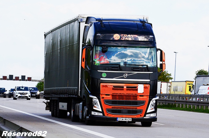 DSC_3446 TRANS DAN.JPG