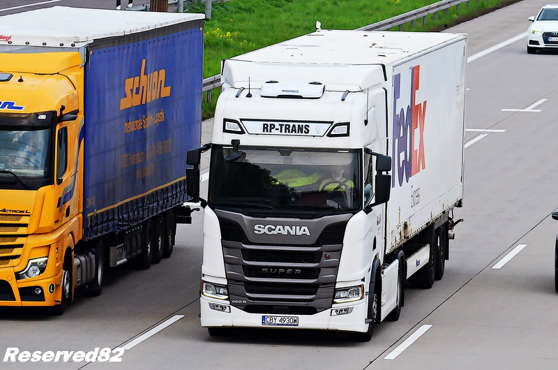 DSC_5202 Rp-Trans.JPG