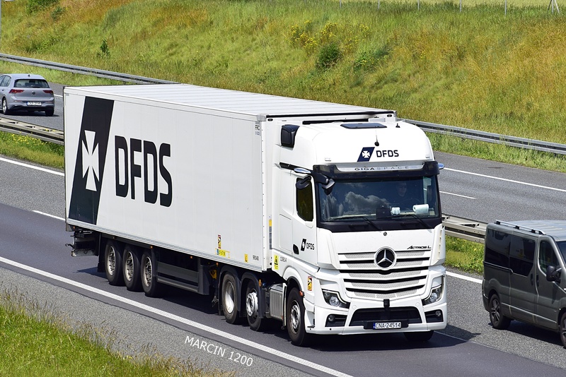 DFDS-crop-ActrosL MP5.JPG