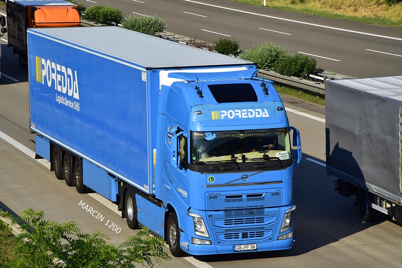 _DSC9302 POREDDA-crop-VOLVO FH4.JPG