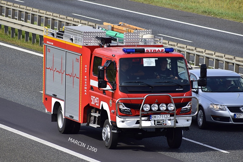 _DSC00011 (1958) STRAŻ-crop-Mitsubishi-Fuso-OSP KOSÓWKA.JPG