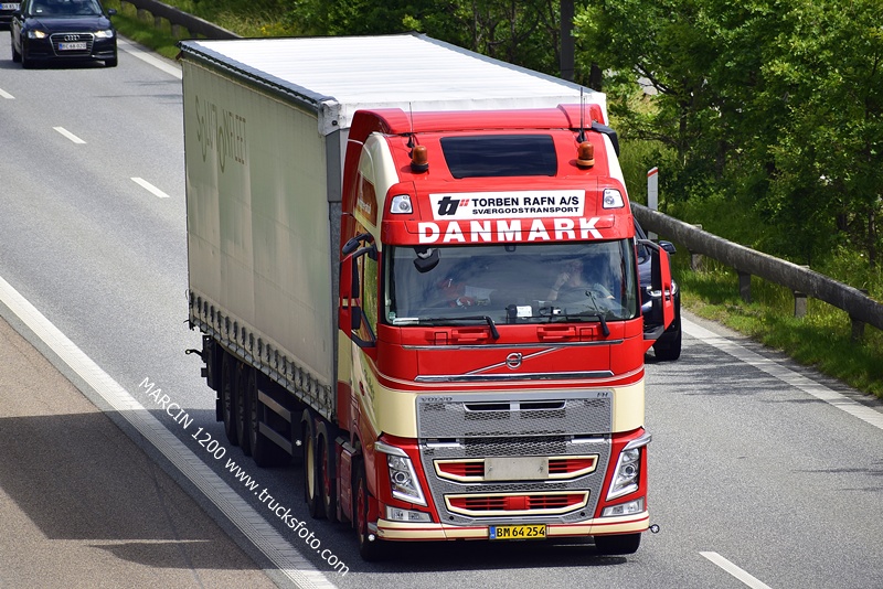 _DSC4845 TORBEN RAFN-crop-VOLVO FH4.JPG