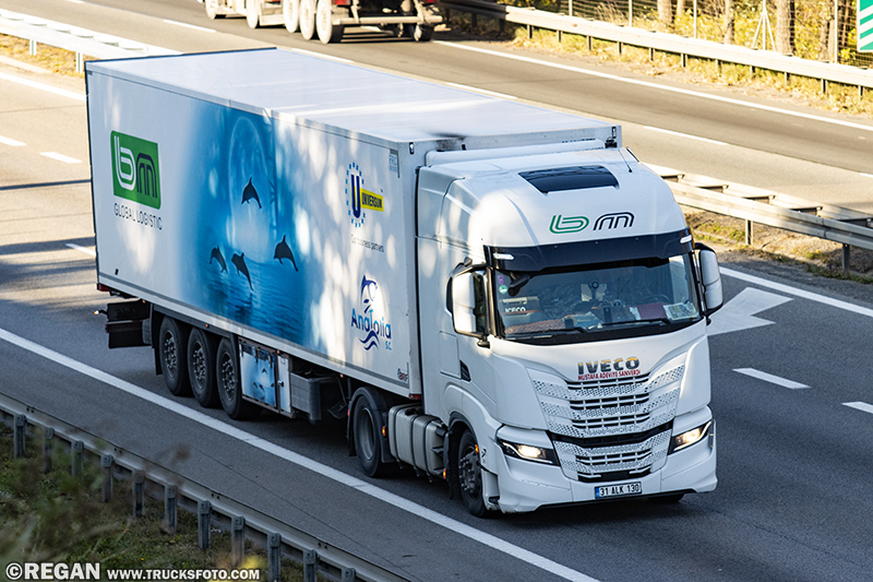Iveco S-Way - BM Global Logistic.jpg