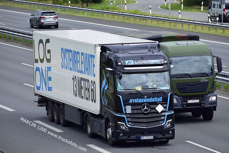 _DSC9295 LOG ONE-ActrosL MP5.JPG