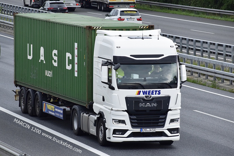 _DSC7859 WEETS-crop-MAN TGX II.JPG