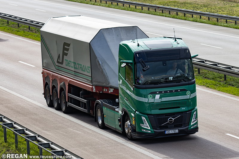 Volvo FH Aero - Lanutti.jpg