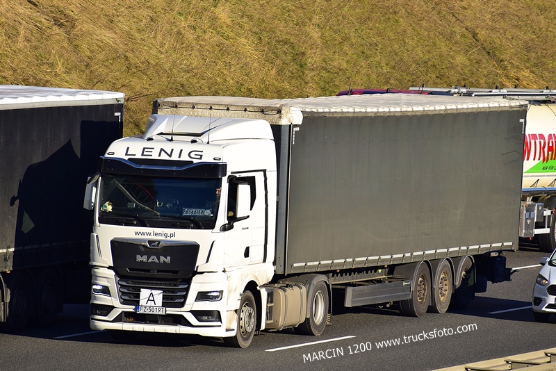 _DSC8820 LENIG-crop-MAN TGX II.JPG