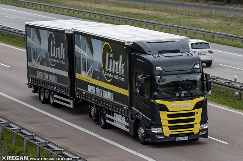 Scania R450 - Elink Okna.jpg