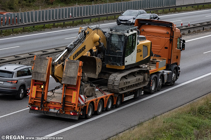 Scania R490 Lesyk.jpg