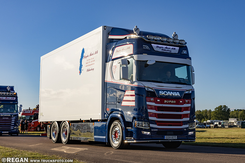 Scania S520 V8 - Langas.jpg