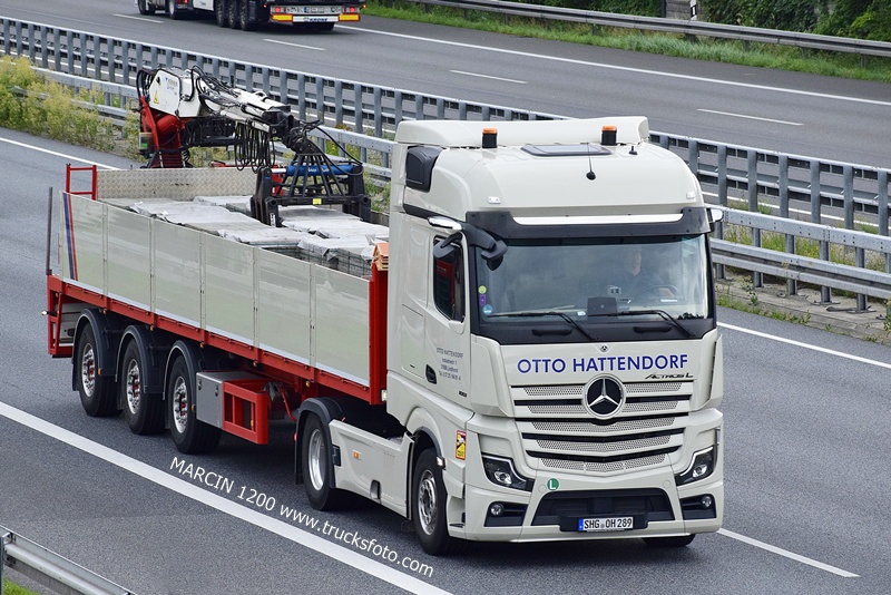 _DSC7852 OTTO HATTENDORF-crop-ActrosL MP5.JPG