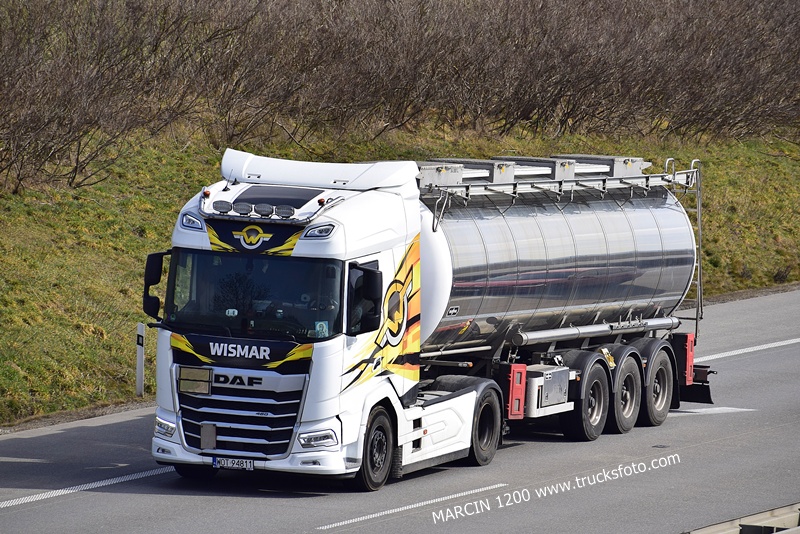 _DSC2500 WISMAR-crop-DAF XF.JPG
