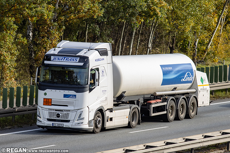 Volvo FH Aero - Junatrans.jpg