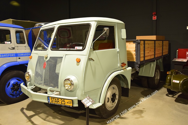 _DSC3420 WENA-crop-STAR 25.JPG