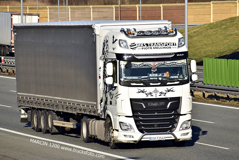 _DSC00011 (2789) MKS TRANSPORT-crop-DAF XF 106 II.JPG