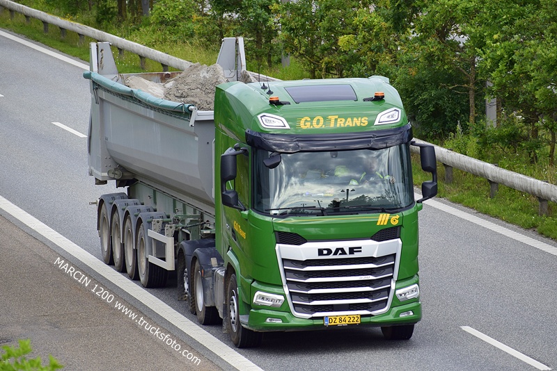 _DSC4404 G.O. TRANS-crop-DAF XF.JPG