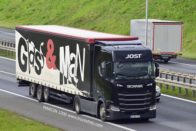 _DSC3337 JOST-crop-SCANIA S450.JPG