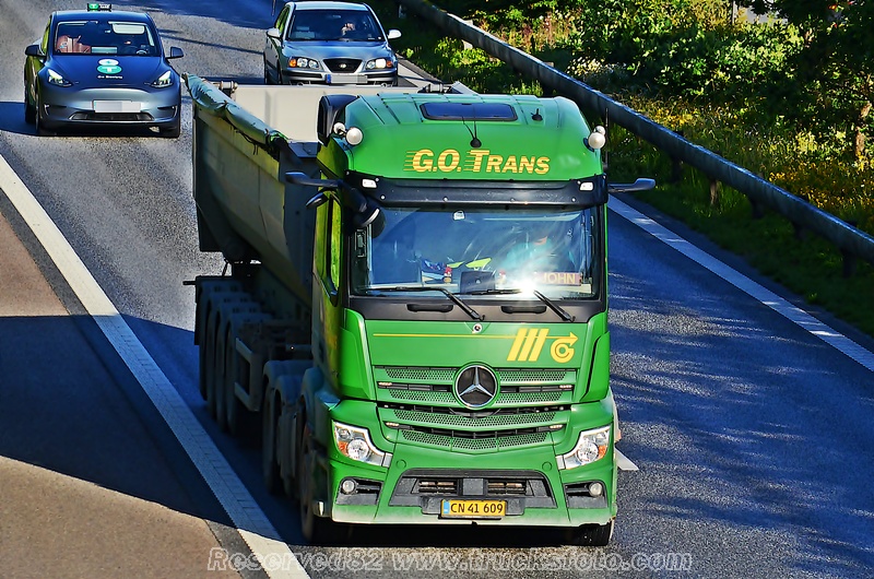 DSC_5938 G.O. TRANS.JPG