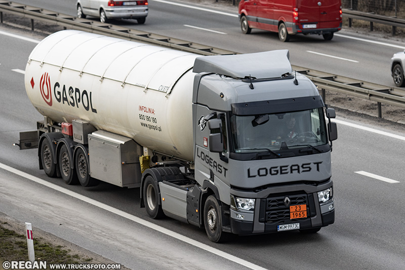 Renault Range T - Logeast.jpg