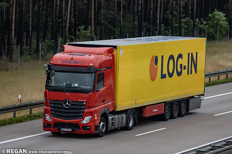 Mercedes-Benz Actros - Log-In.jpg