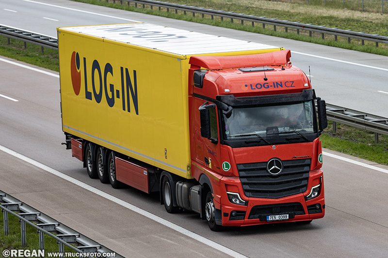 Mercedes-Benz Actros L - Log-In.jpg
