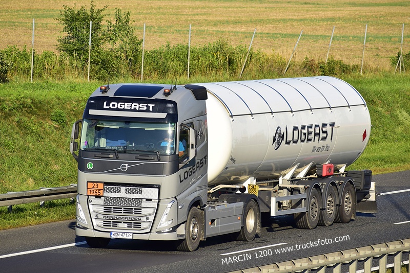 _DSC6694 LOGEAST-crop-VOLVO FH5.JPG