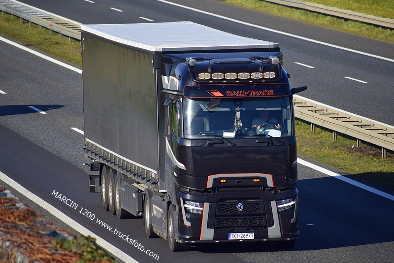 _DSC3883 Daw-Trans Jaworznik-crop-RENAULT RANGE-T EVO Optiview.JPG