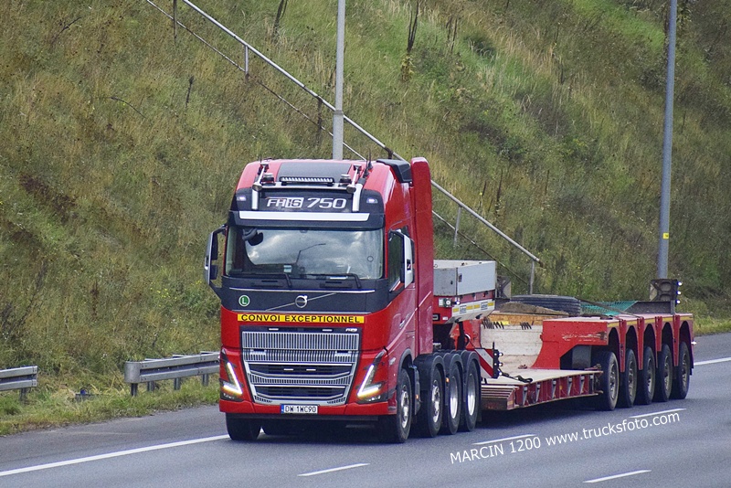 _DSC1976 VOLVO FH5-crop-----.JPG