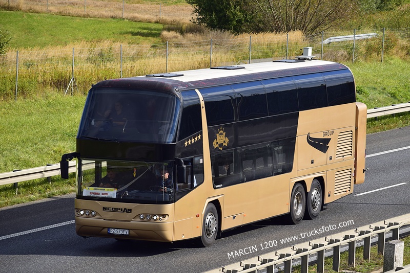 _DSC2331 AUTOBUS NEOPLAN-crop-MODULTRANS.JPG