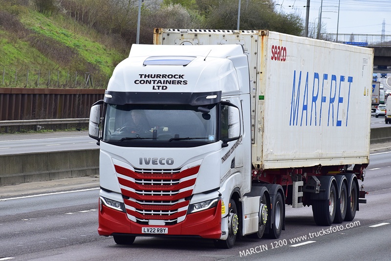 _DSC0561-crop-Thurrock Containers Ltd-IVECO S-WAY.JPG