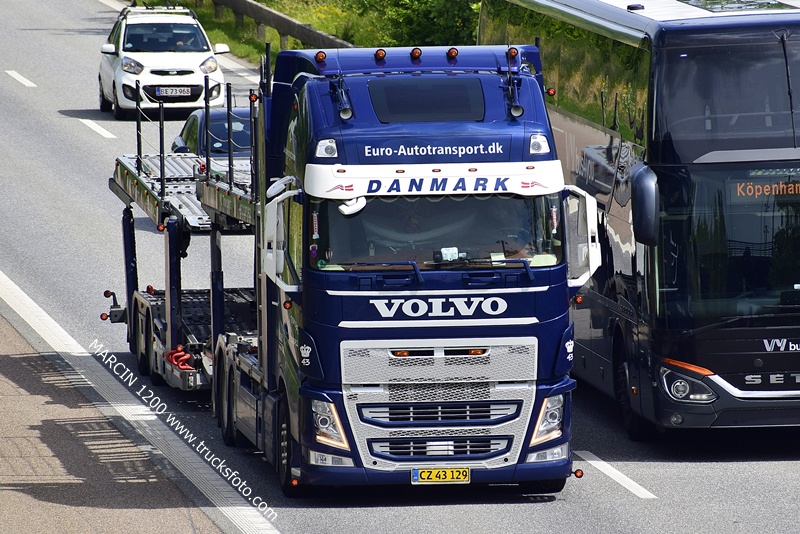 _DSC4793 EURO-AUTOTRANSPORT-crop-VOLVO FH4.JPG