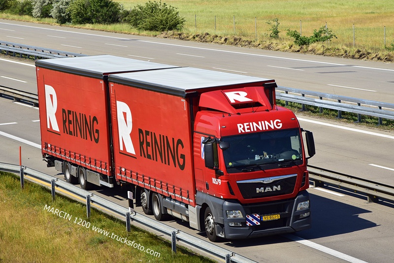 _DSC9483 REINING-crop-MAN TGX.JPG