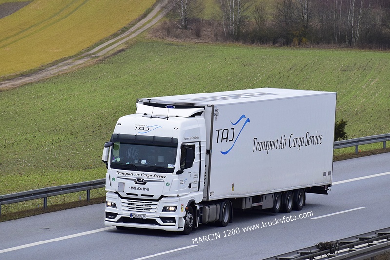 _DSC9736 TAJ-crop-MAN TGX II.JPG