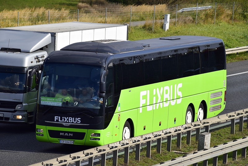 _DSC2439 AUTOBUS FLIXBUS MAN-crop------.JPG
