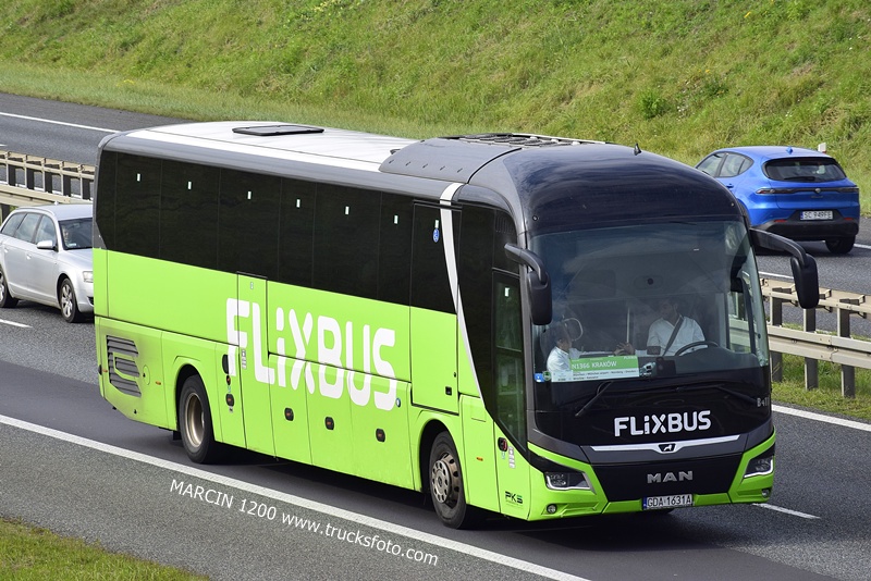 _DSC2739 AUTOBUS FLIXBUS MAN-crop----.JPG