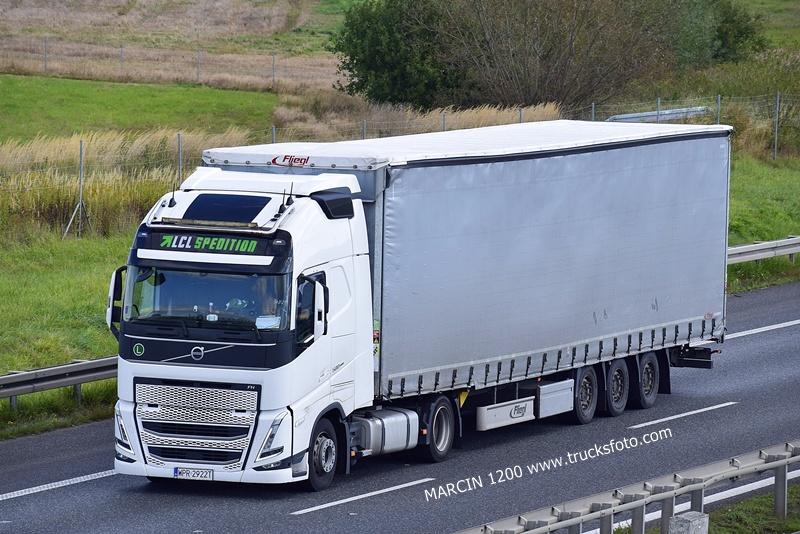 _DSC2344 LCL SPEDITION-crop-VOLVO FH5.JPG