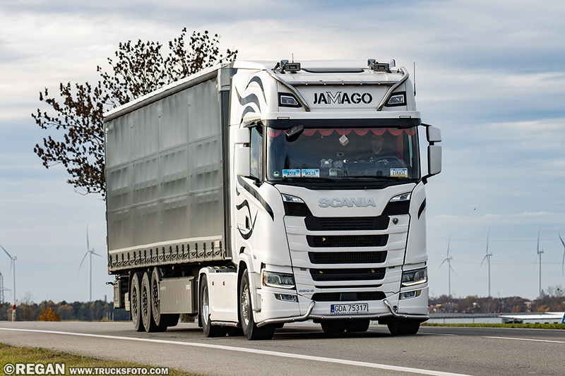 Scania 560S - Jamago.jpg