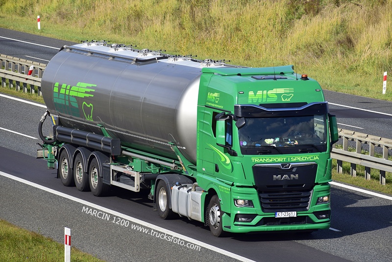 _DSC00011 (1896) MIŚ-crop-MAN TGX II.JPG